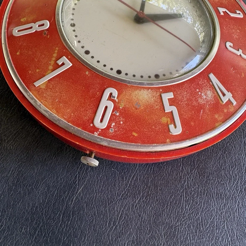 Vintage 1950's General Electric GE Wall Clock Faded Model 2H26 THE GOURMET